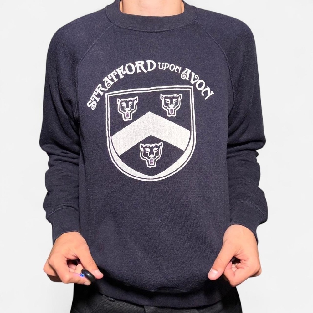 Vintage 1970s Navy blue Stratford Upon Avon William Shakespeare crewneck - Picture 2 of 8